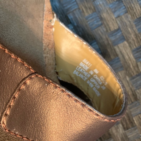 Clarks Cork Thong Flip Flop Sandal - Picture 8 of 8